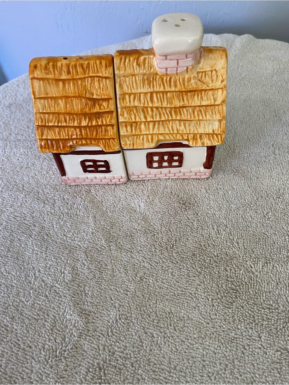 Ceramic Cottage Salt & Pepper Shaker Set - Yellow Roof